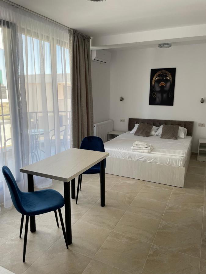 Aquazure Studio Residence Navodari Ngoại thất bức ảnh