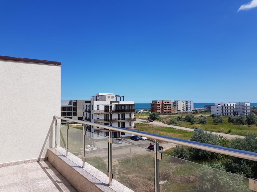 Aquazure Studio Residence Navodari Ngoại thất bức ảnh